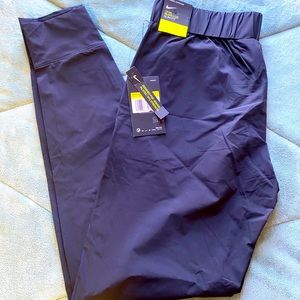 Black Womens Nike Size Small Joggers